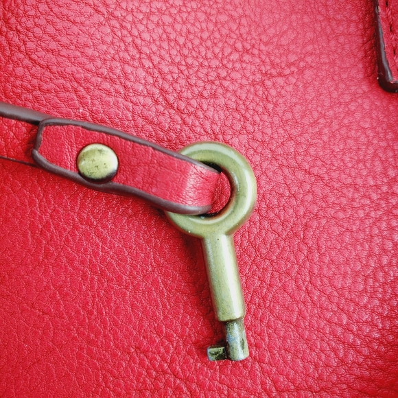 Melie Bianco Red Angela Style Handbag Working Lock - Picture 4 of 7